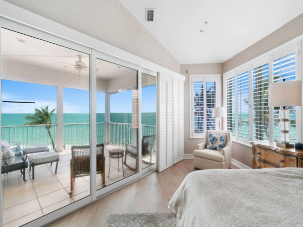 Luxurious 6-Bedroom Beachfront Residence Near Bonita Beach